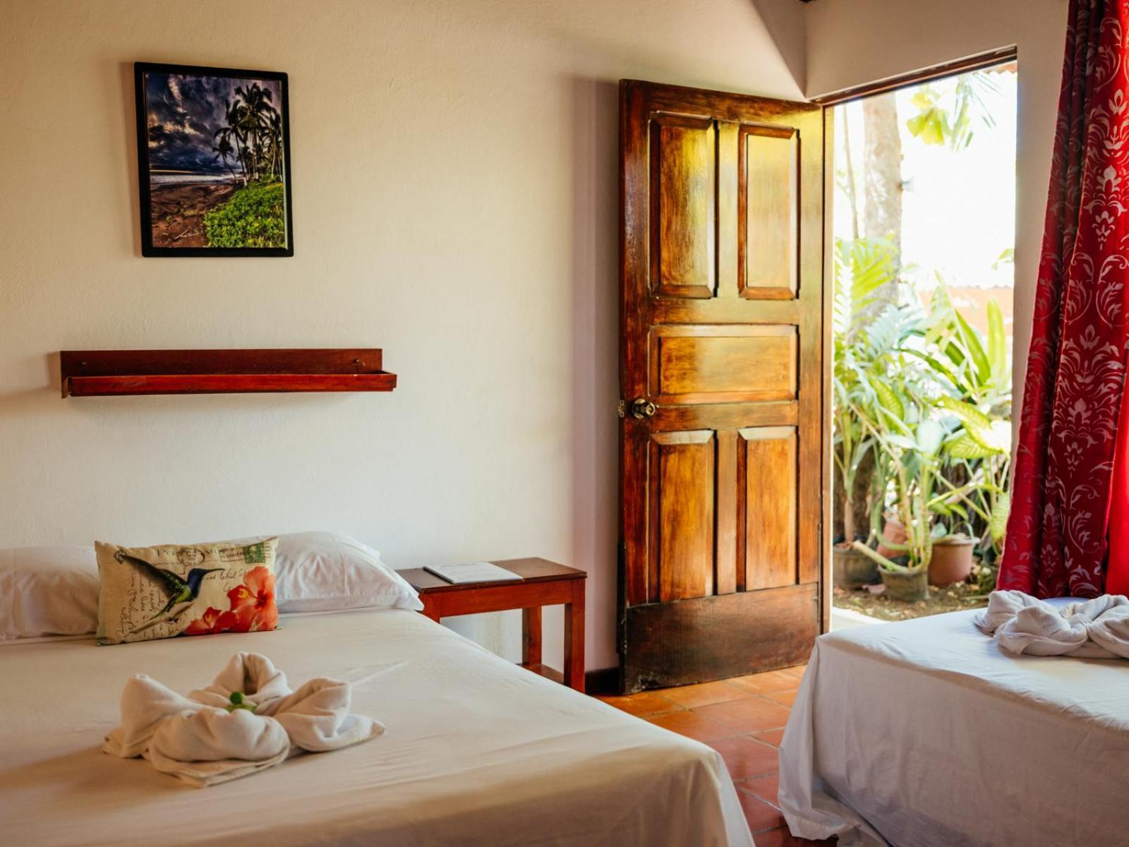Playa Junquillal Hotel Hibiscus Cabina 4 מראה חיצוני תמונה